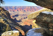Grand Canyon - Einblick in die Tiefe und Weite des Canyons am South Rim.JPG