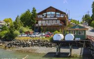 Städte, Kanada - British Columbia  Tofino - Waterfront 03.JPG