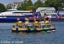 Zauberhaftes Victoria BC - Ballett der Hafenfähren im Inner Harbour.JPG