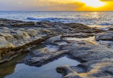 MALTESISCHE IMPRESSIONEN - Sonnenuntergang am Steinstrand von Sliema