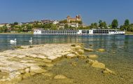 Baden-Württemberg, Breisach am Rhein - Blick von der Rheininsel 02.JPG