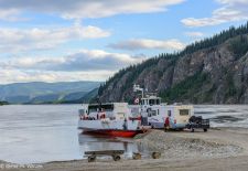 Willkommen in Dawson City - Die legendäre Goldgräberstadt am Yukon - George Black Ferry_Top of the World Highway.JPG