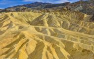 Kaliofornien, Desert - Death Valley National Park Zabriskie Point 05.JPG