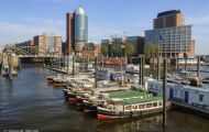 Hamburg, Hamburg - Innenstadt  Landungsbrücken 20.JPG