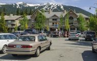 Städte, Kanada - British Columbia  Whistler - Town Centre 01.JPG