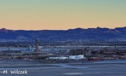 Impressionen aus Las Vegas - Sonnenuntergang am McCarran International Airport.JPG
