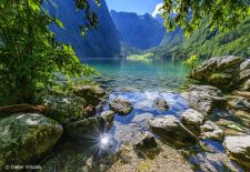 Bayerisches Alpenparadies - Obersee mit Fischunkelalm in der Ferne