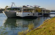 Fahrzeuge, Wasserfahrzeuge - Kreuzfahrtschiffe  Deutschland 03.JPG
