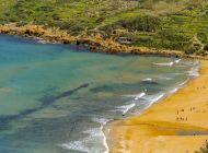 Impressionen aus Gozo - Blick von Xaghra auf die Ramla Bay und den Sandstrand