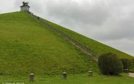Wallonisch-Brabant, Waterloo - Ort  Löwenhügel 02.JPG