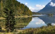 Bayern, Oberbayern - Grainau  Eibsee 13.JPG