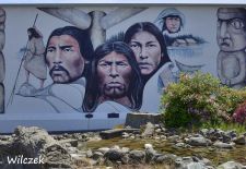 Vancouver Island - Chemainus, Wandmalereien mit Geschichte.JPG