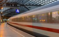 Fahrzeuge, Schienenfahrzeuge - Eisenbahnfahrzeuge  ICE Köln 04.JPG